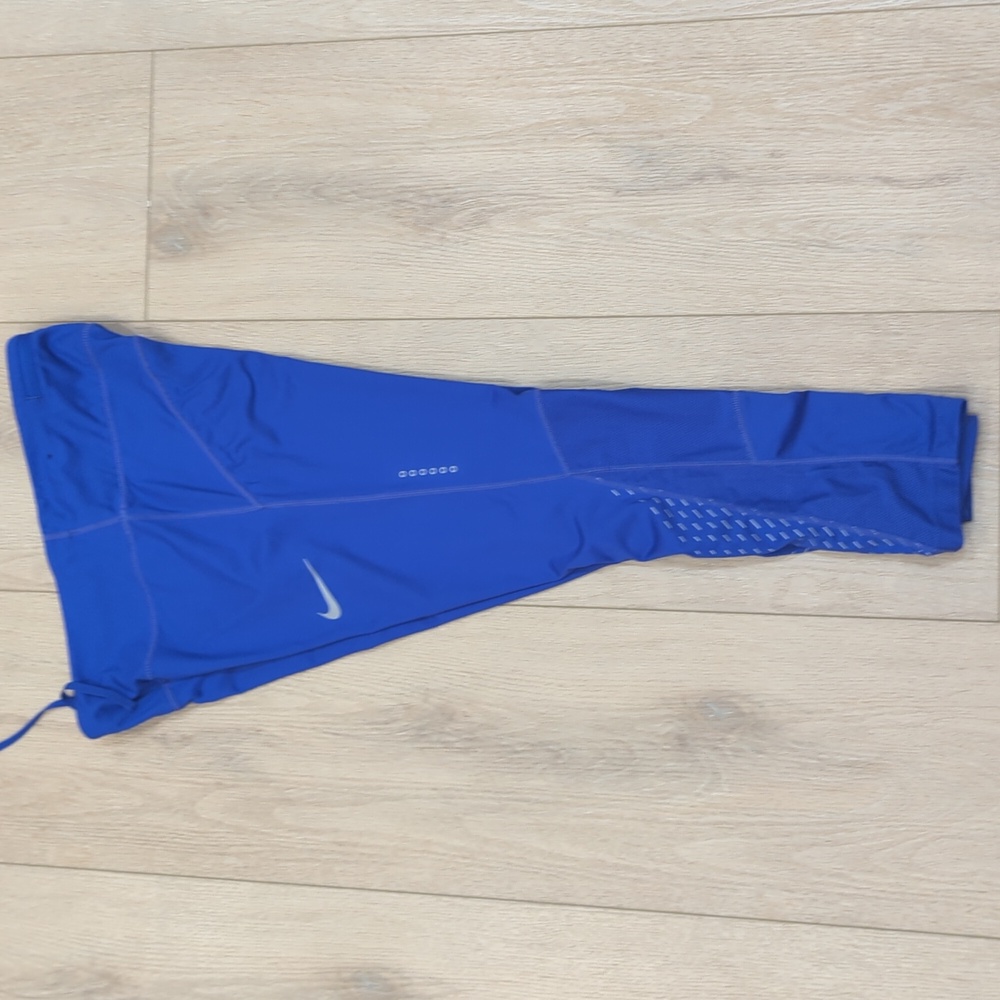 Nike - Picture 11 of 12